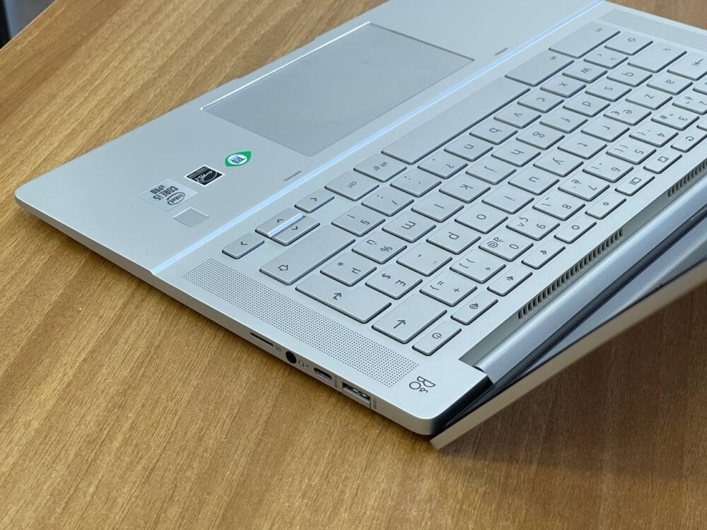 HP CHROMBOOK TACTILE - Image 4